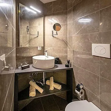 Nocleg ze śniadaniem Fj Bianco 4*