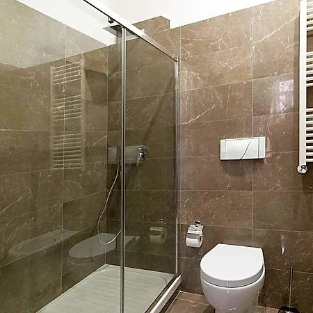 Fj Bianco 4*